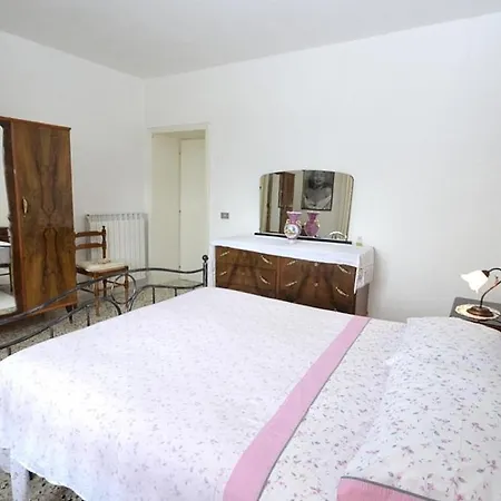 Sleeps 6 Wifi Semesterbostad *