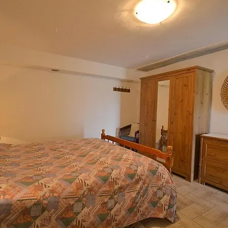 Sleeps 6 Wifi