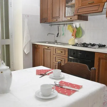 Sleeps 6 Wifi Semesterbostad *