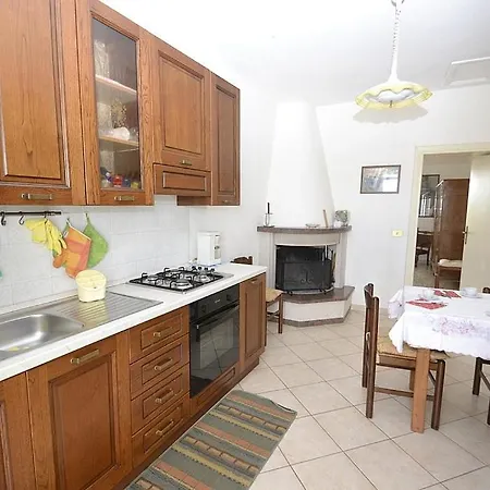 Semesterbostad Sleeps 6 Wifi Cellino Attanasio